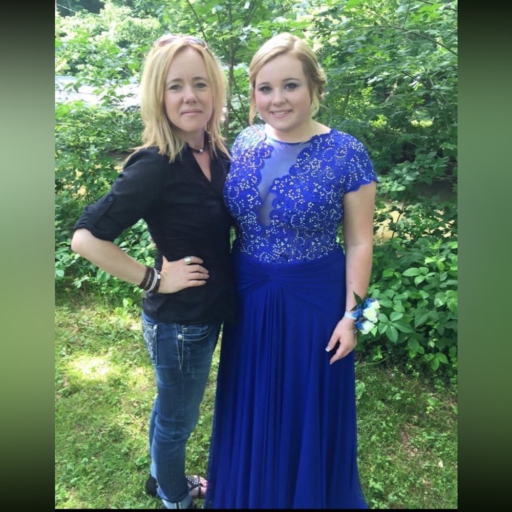 Prom Dress - Picture 8 of 10